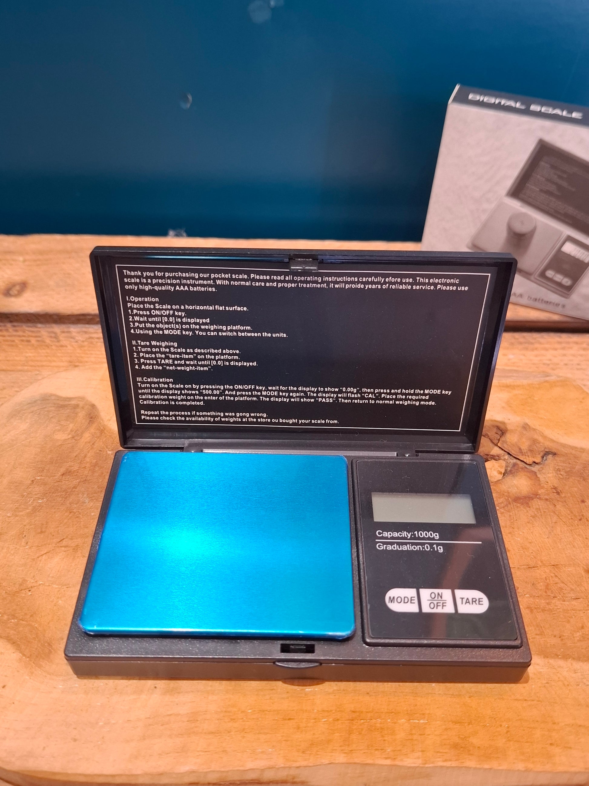 Balance de précision 1000g 0,1g écran digital pour pesage précis.