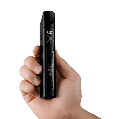 vaporisateur CBD portable utilisation discrète en main